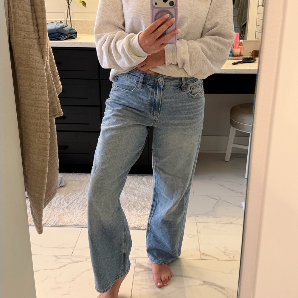 American Eagle Boyfriend Light Wash